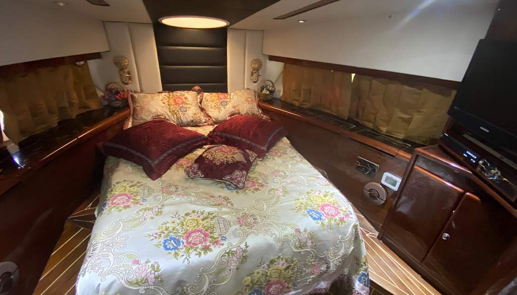 Dubai Marin 50