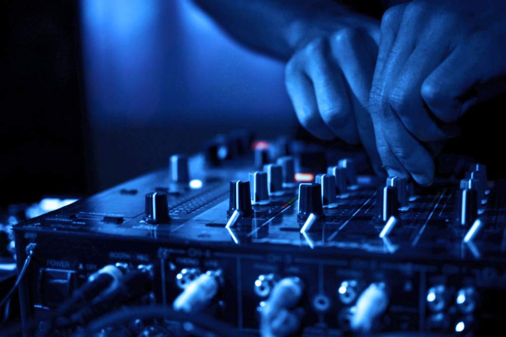Djs & Pro Sound System