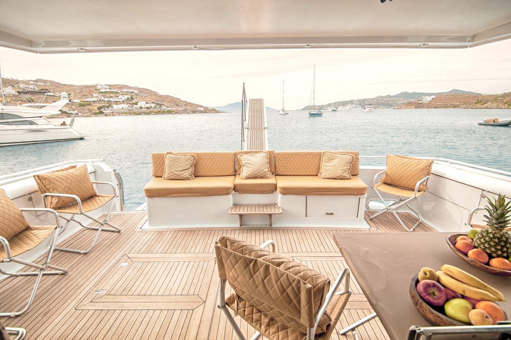 Ferretti 58/64 (up to 24 guests)