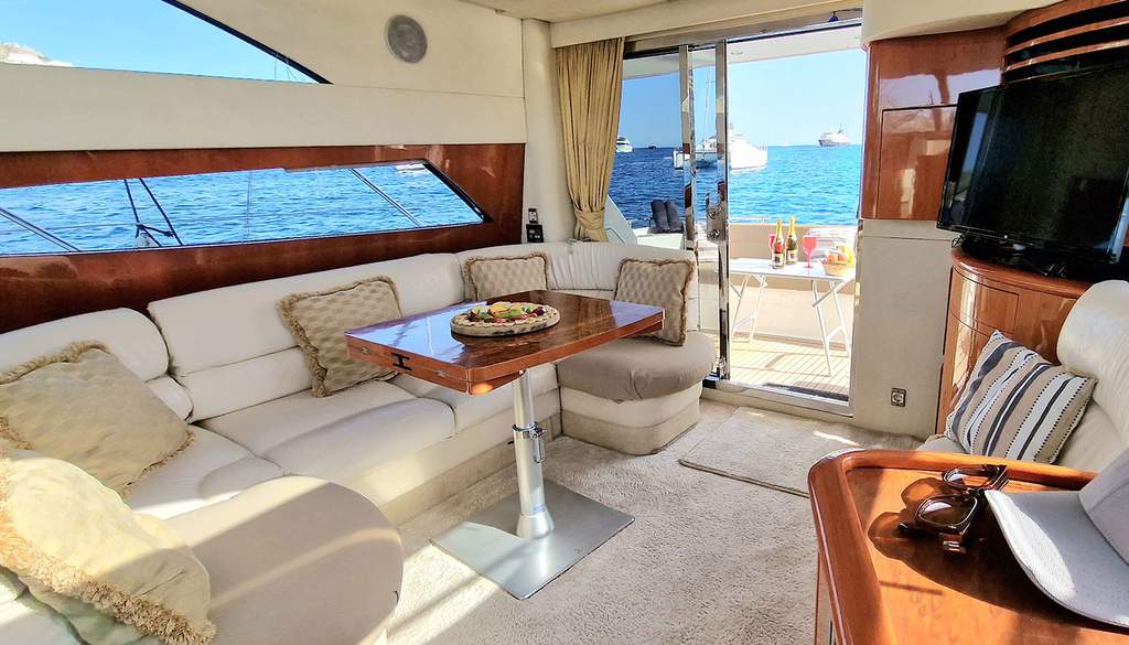 Fairline Phantom