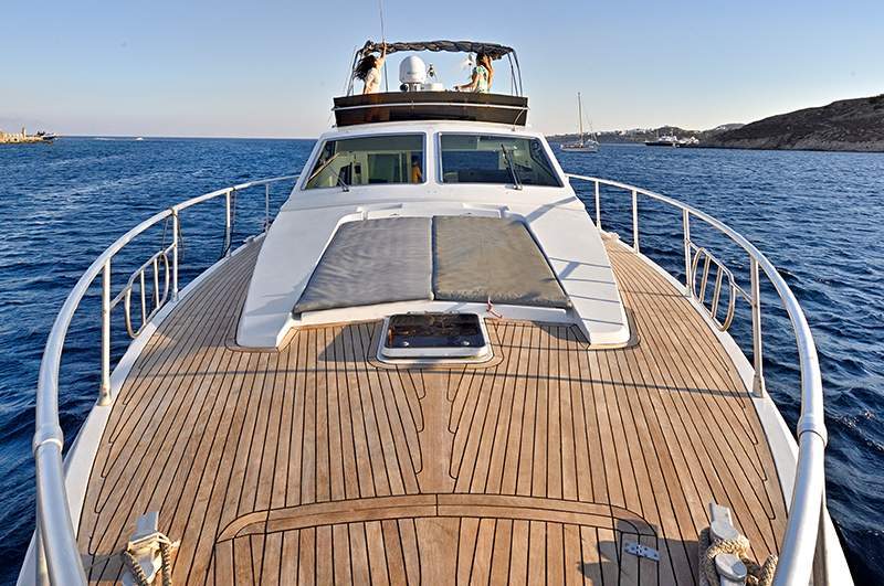 Ferretti (up to 22 guests)