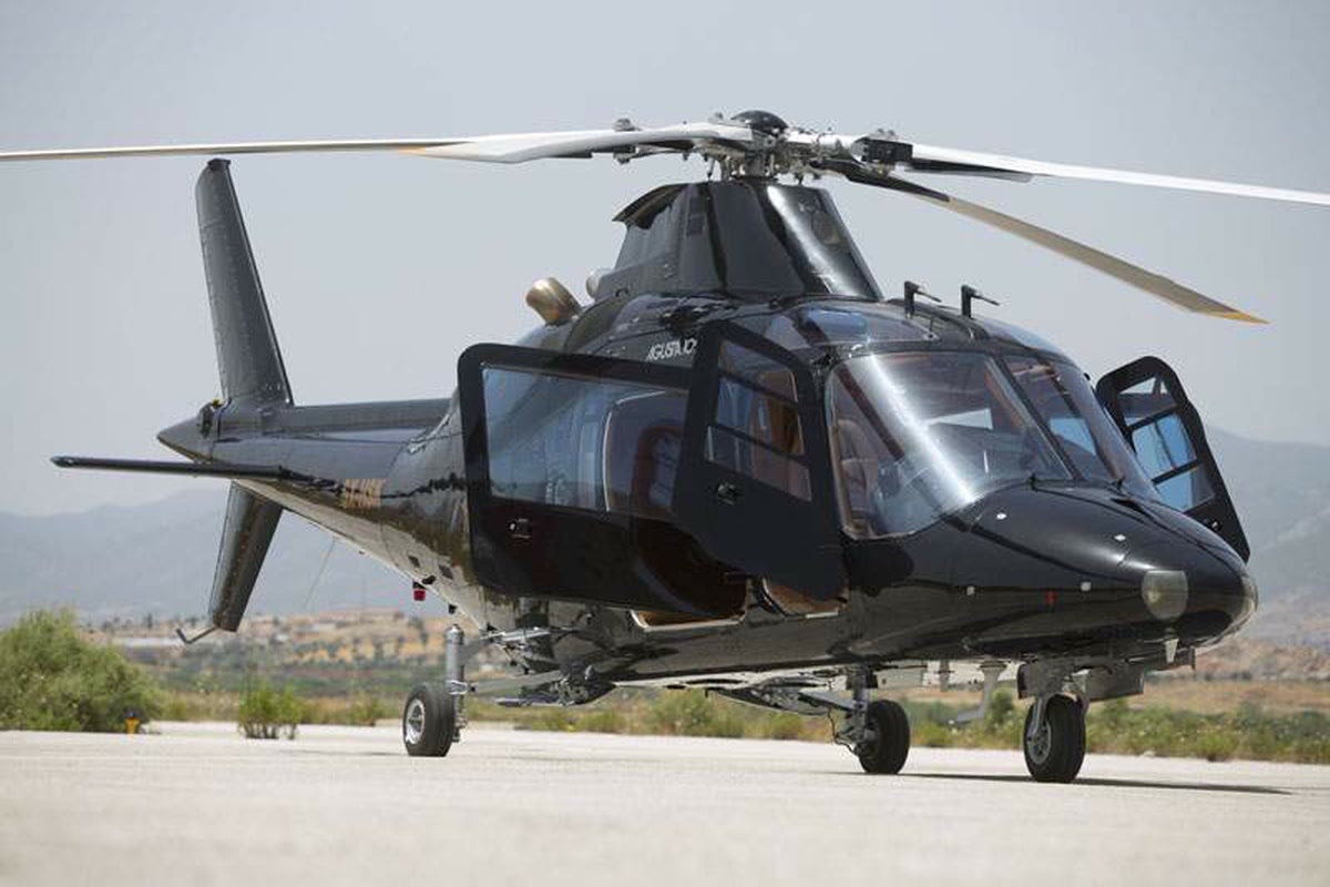 Agusta A109C SX-HSK id: 695 (initial base ATHENS)