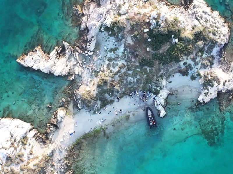 Food Feast on a Secret Island — Velvet Yachts