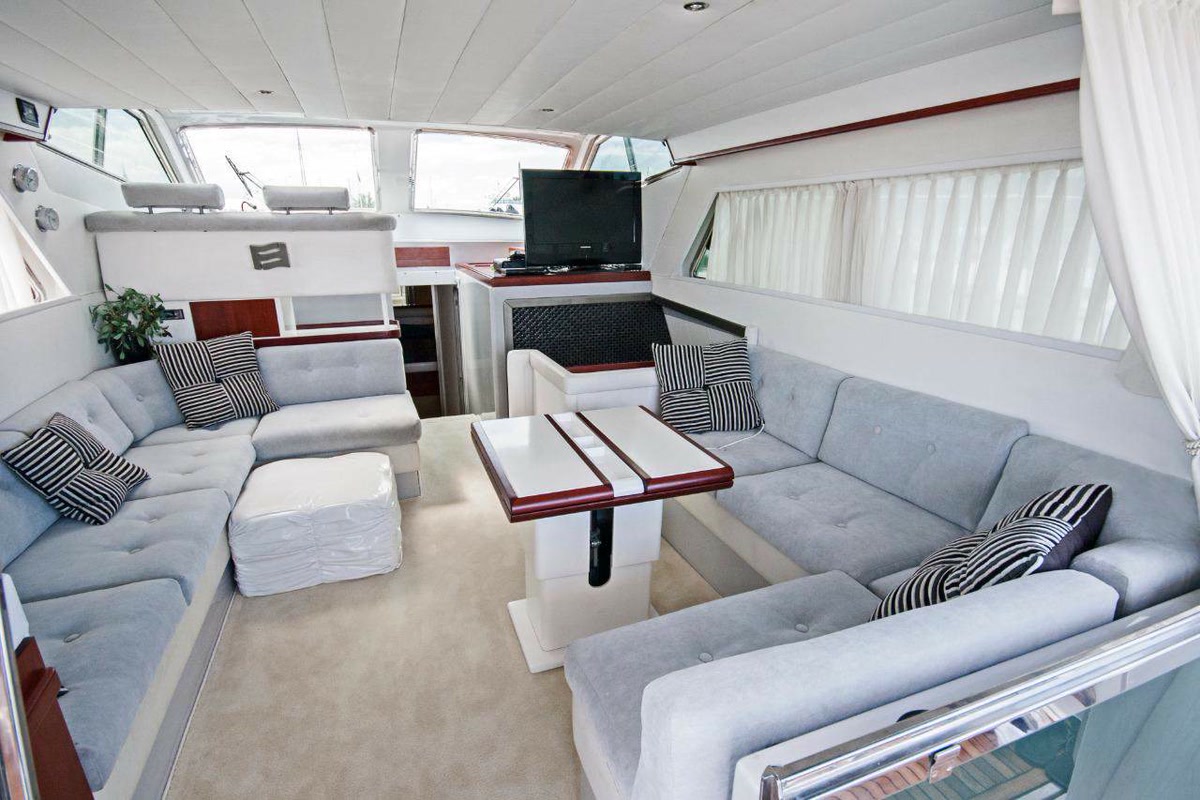 Ferretti 47 Fly