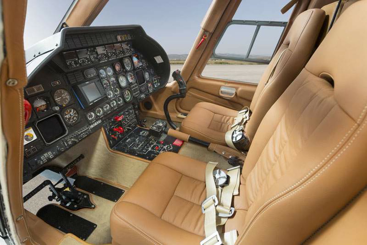 Agusta A109C SX-HSK id: 695 (initial base ATHENS)