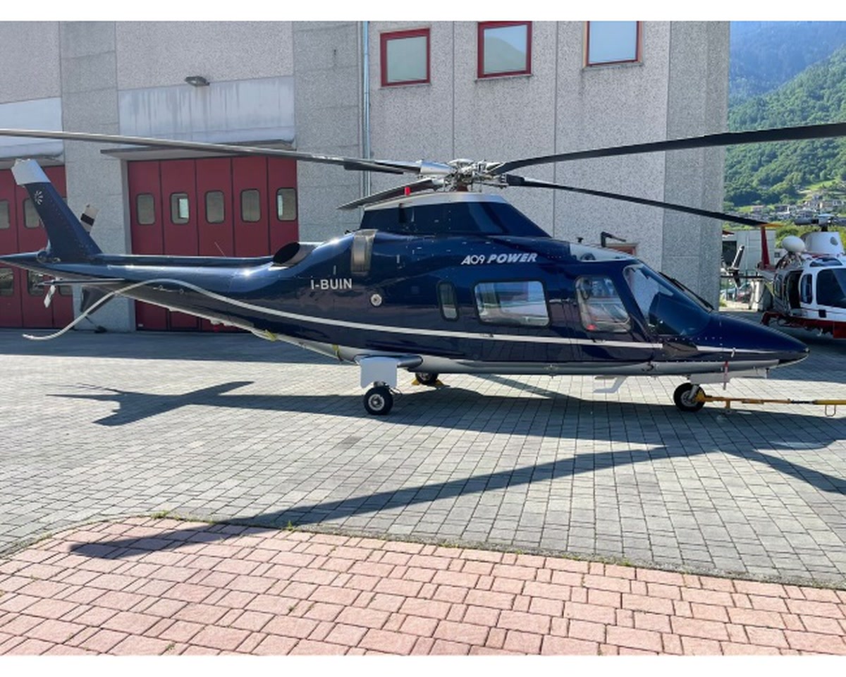 Agusta 109C SX-HSK  id: ------ (initial base ATHENS)