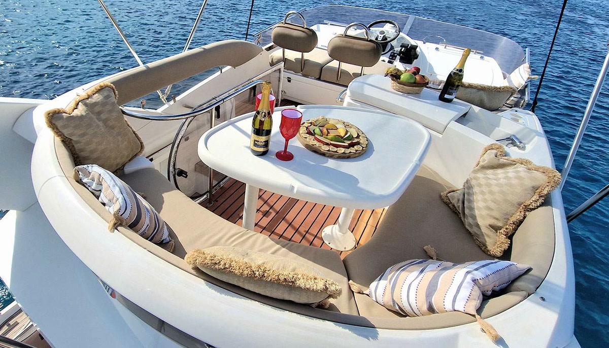 Fairline Phantom