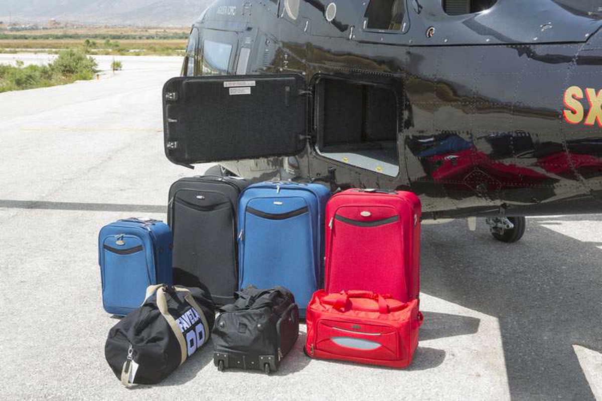 Agusta A109C SX-HSK id: 695 (initial base ATHENS)