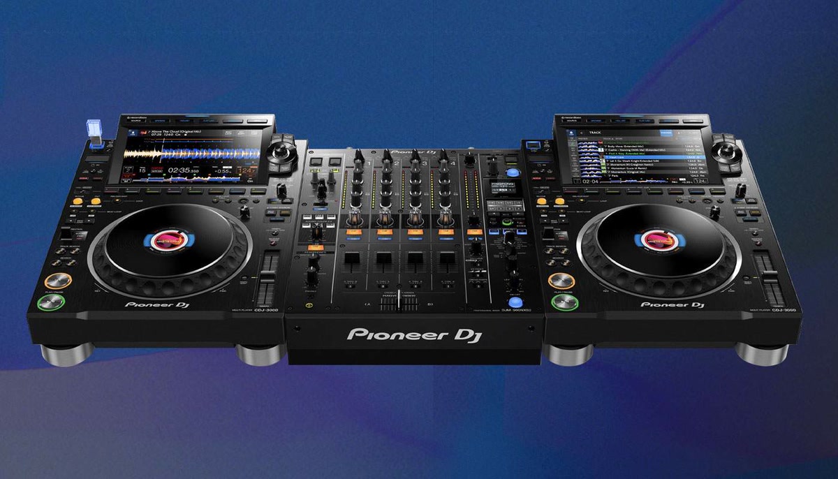 Dj on board "Andianna"  -Special Booking-