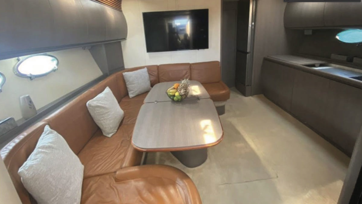 Pershing 54