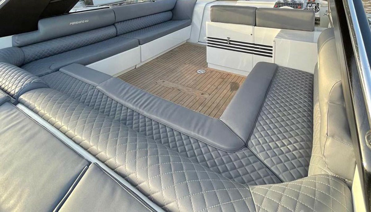 Pershing 40