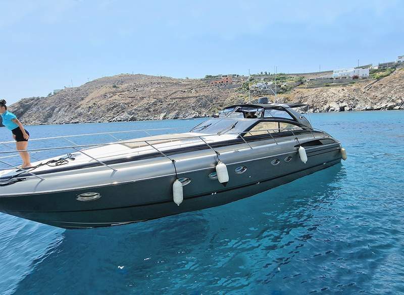Domino — Velvet Yachts