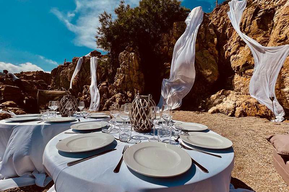 Food Feast on a Secret Beach