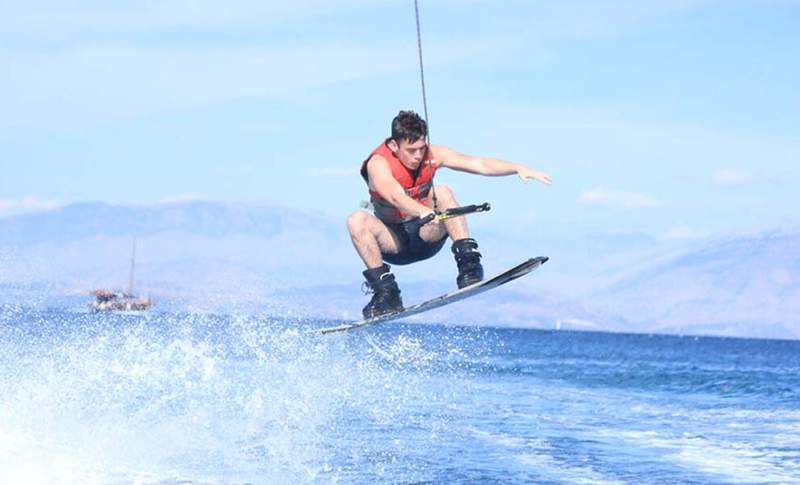 Wake-Board (1 Full Hour) at Super Paradise