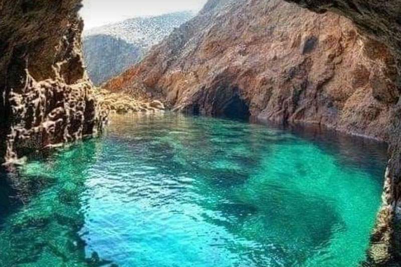 Mykonos -> Caves of Tragonisi (weather permitted) & Famous Beach Bars