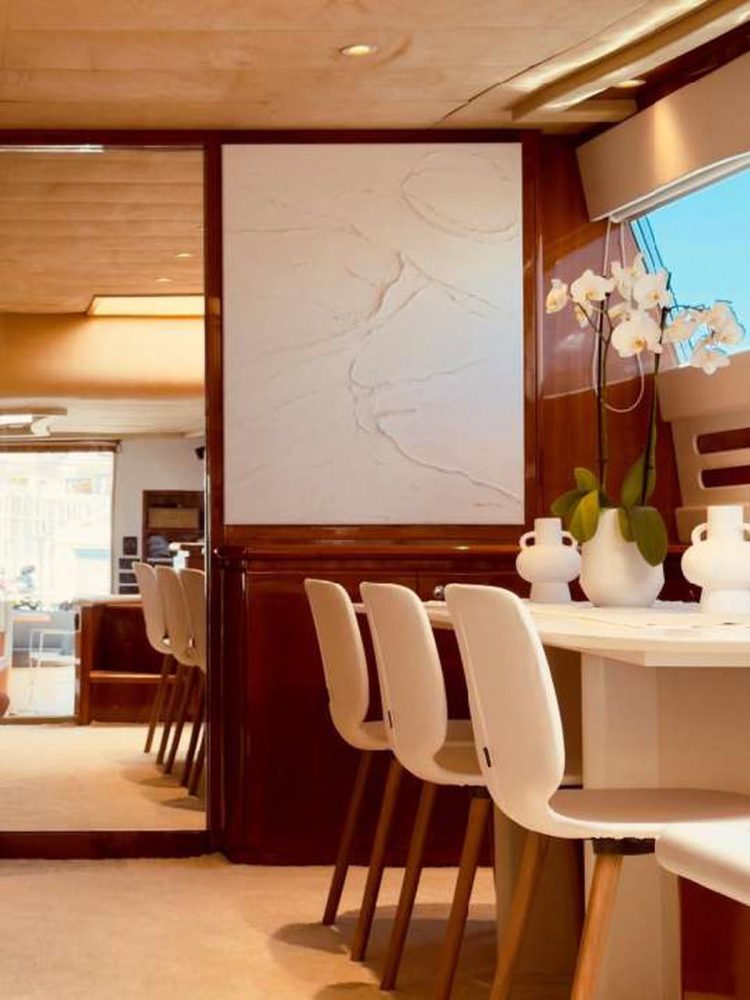 Ferretti 77S