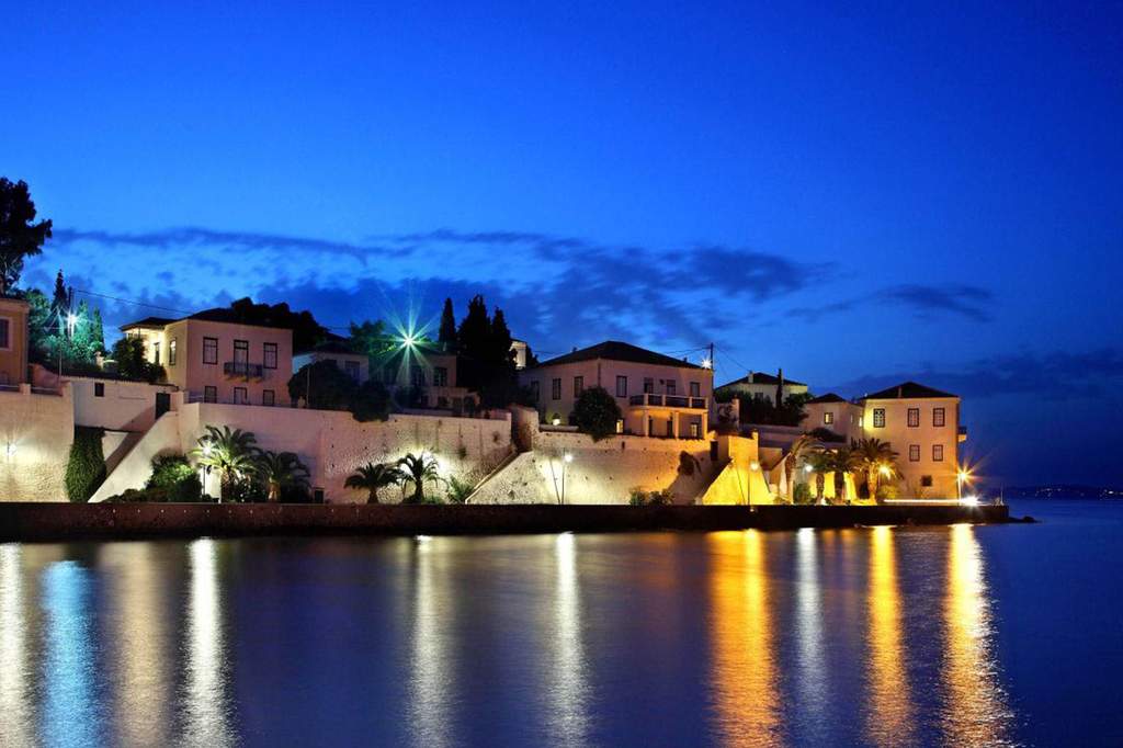 Athens -> Spetses